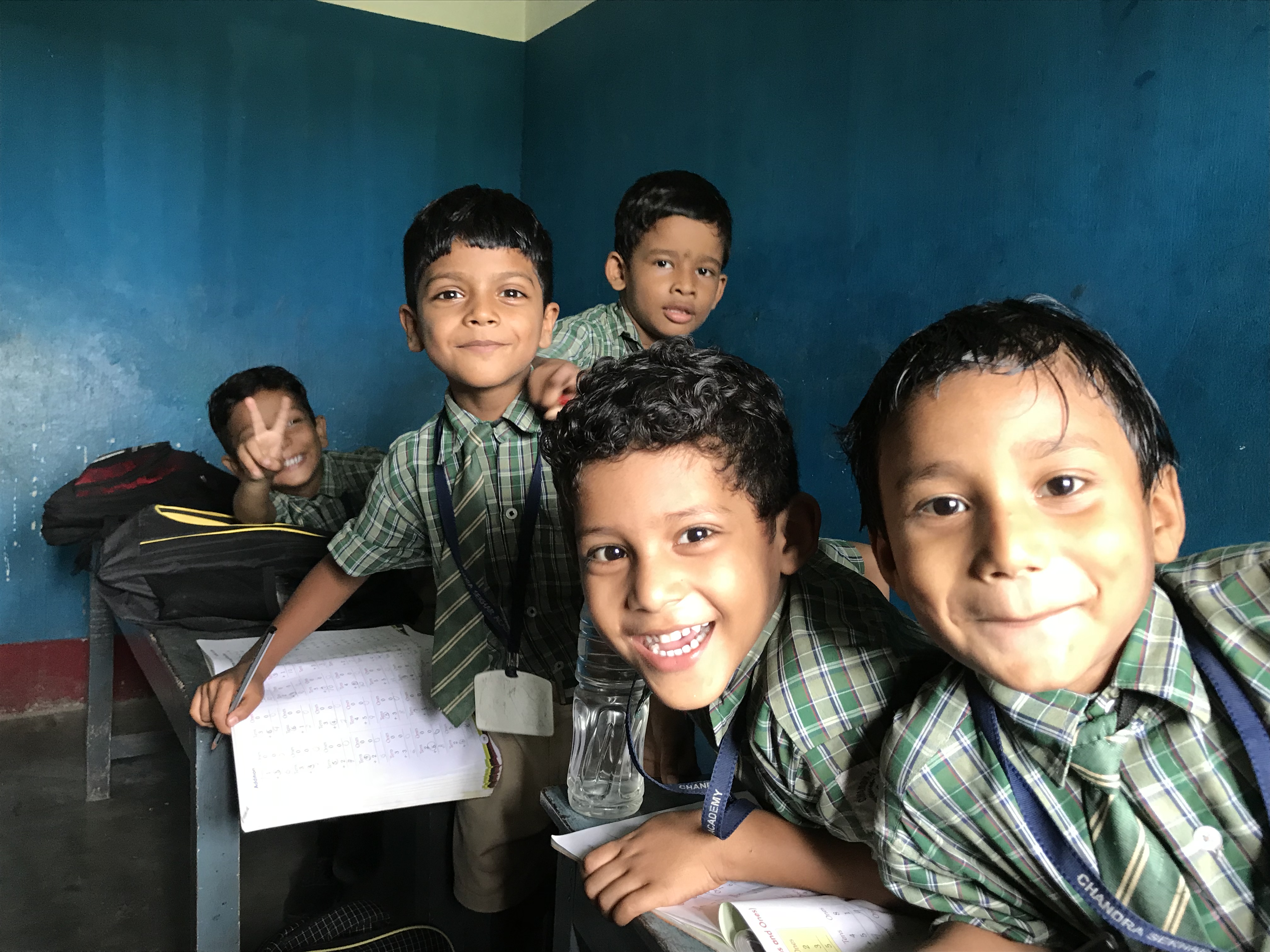 インドの学校「チャンドラ・セカール・アカデミー」をのぞいて