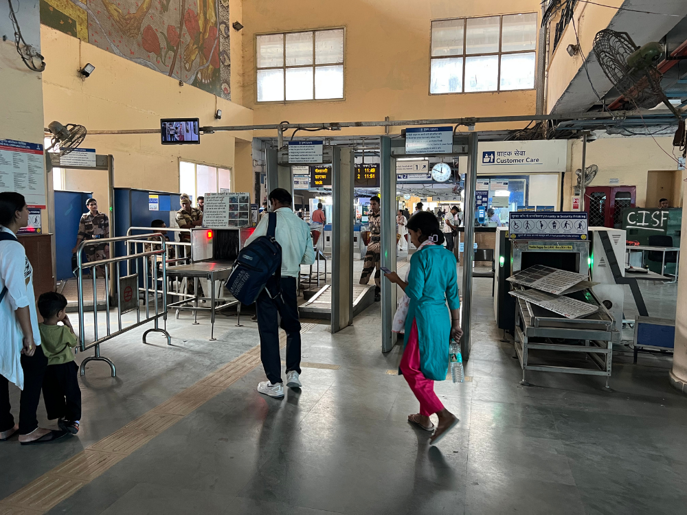 ボディチェック