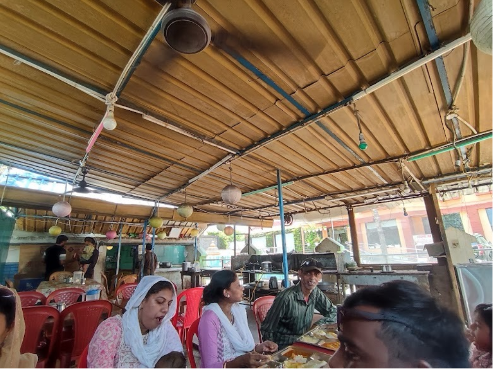 店内はこんな感じ