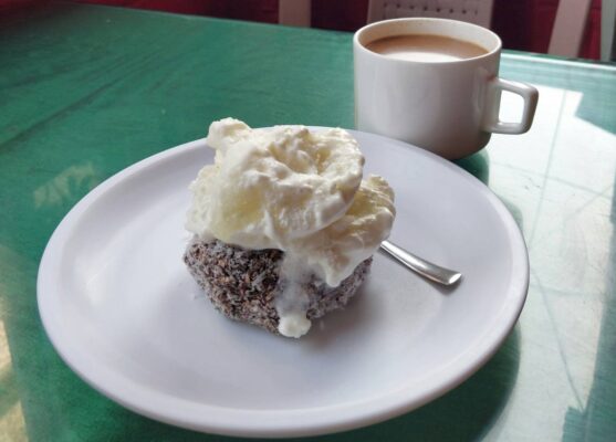 ココナッツチョコレートケーキ