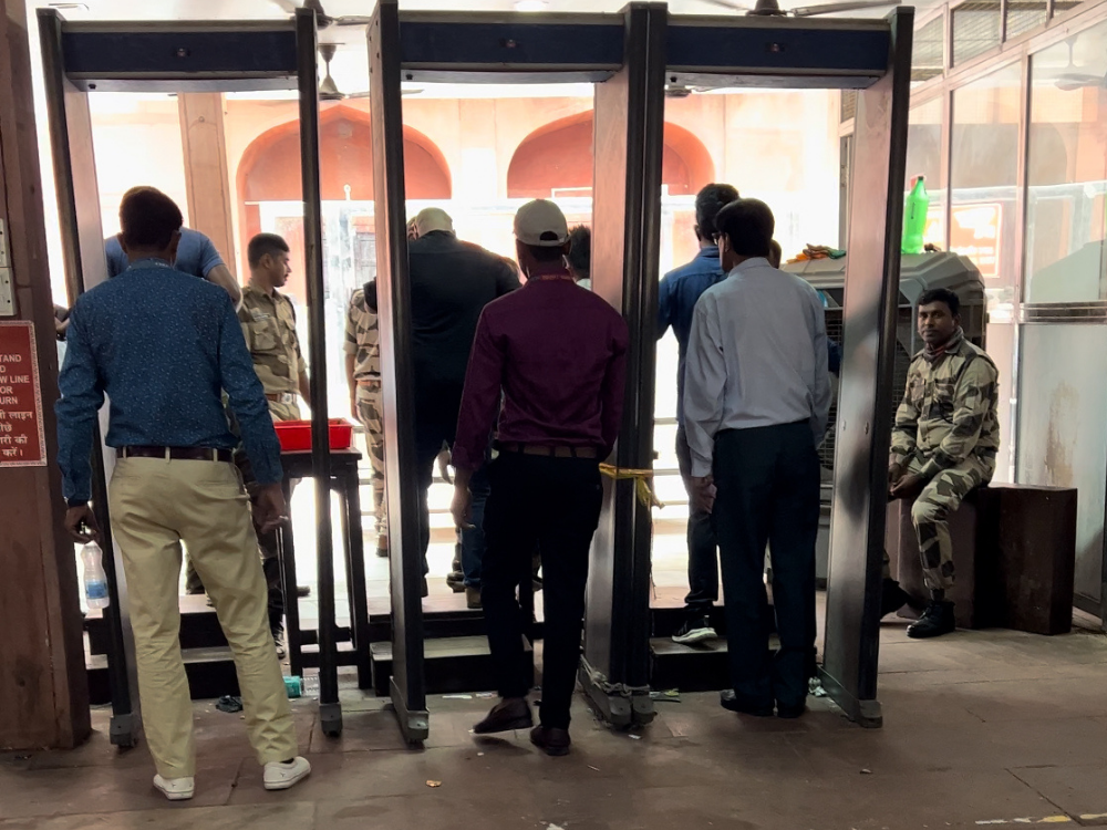 厳しいチェック